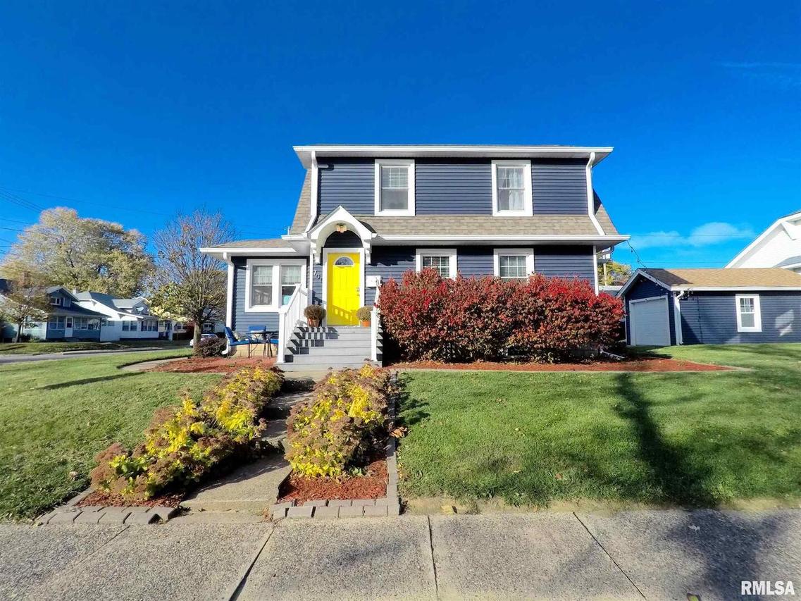 701 23rd Avenue Ct., Moline, IL 61265