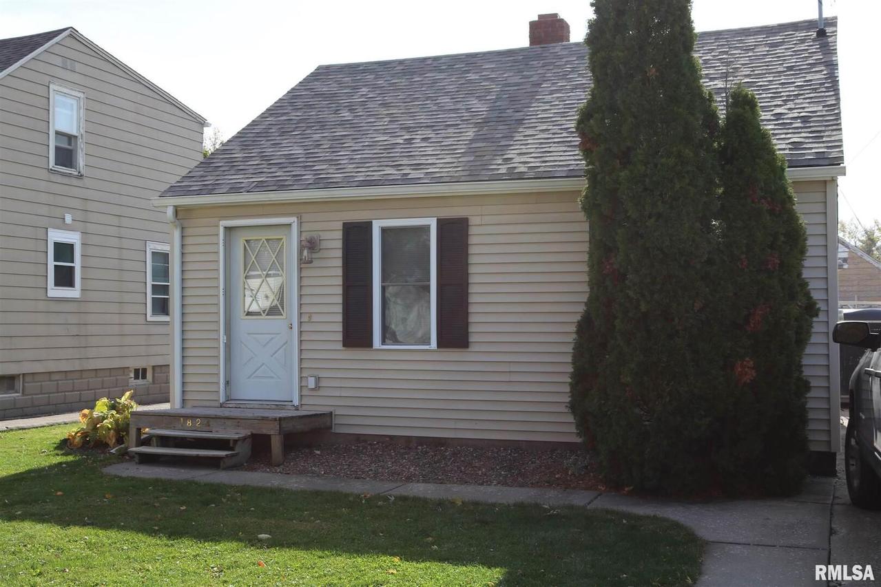 1824 28th Ave., East Moline, IL 61244