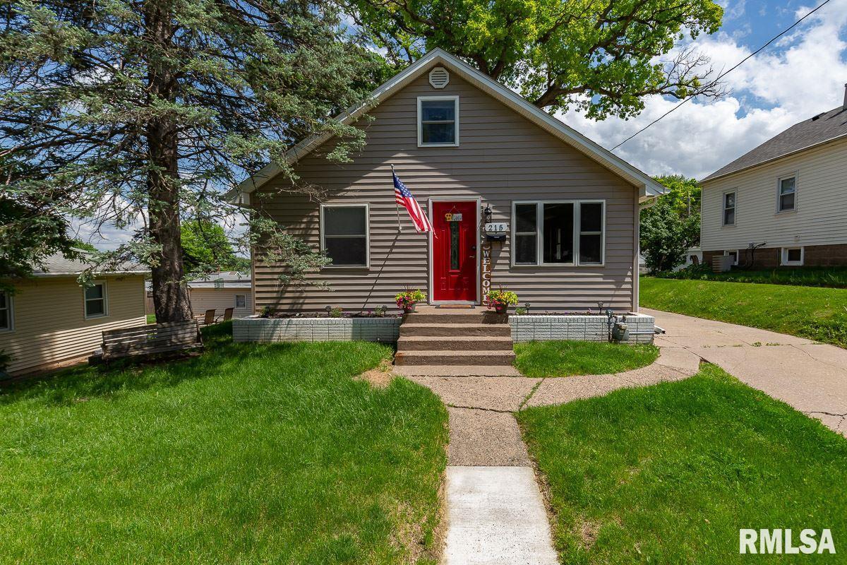 215 15th St., Silvis, IL 61282
