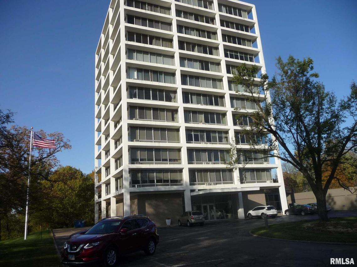 1337 21st Ave., Rock Island, IL 61201