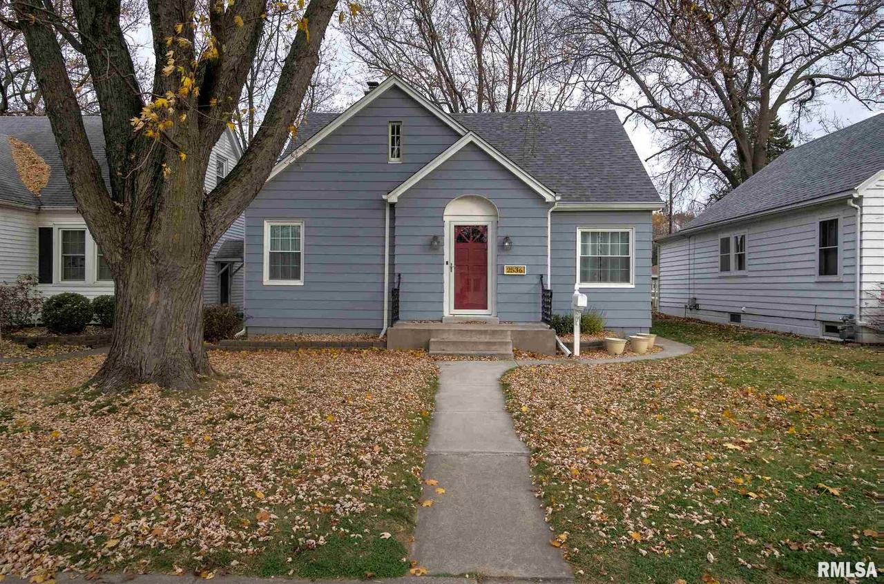 2536 7th St., East Moline, IL