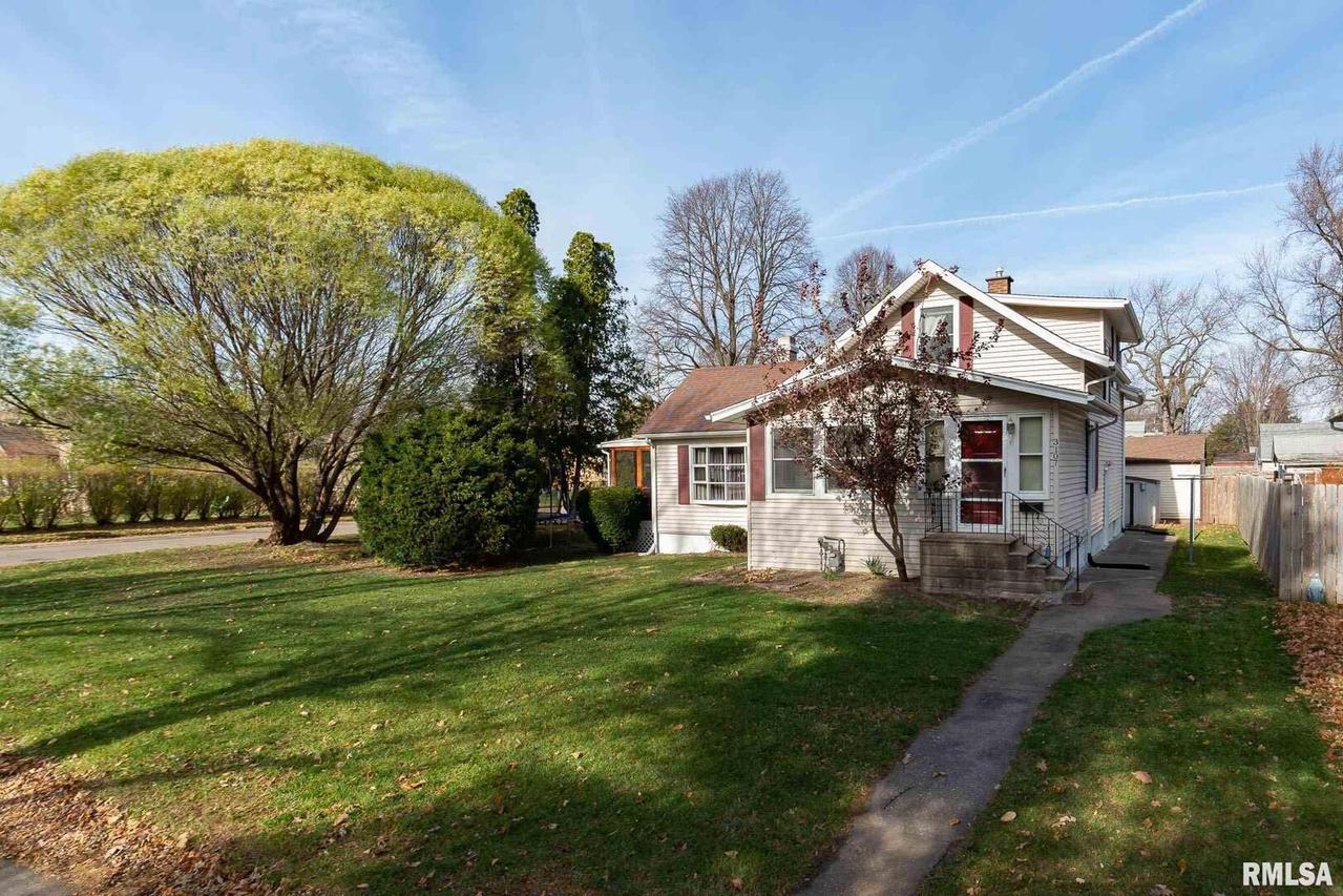 3107 20th Ave., Rock Island, IL 61201