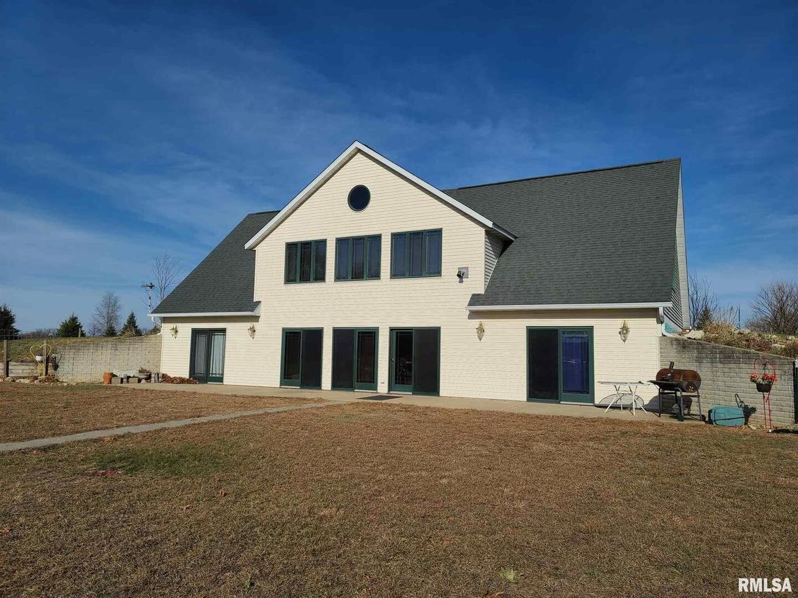 791 Bunker Hill Rd., Albany, IL 61230