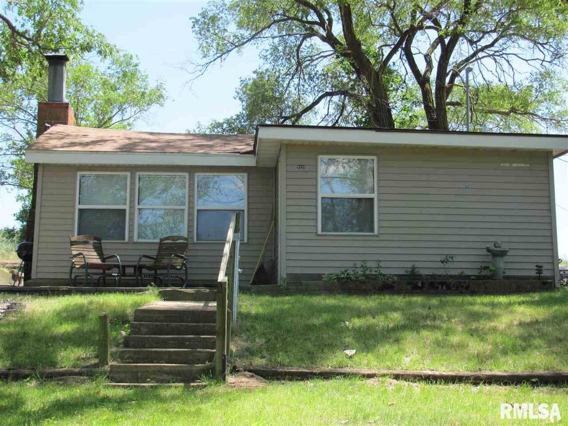 23243 Riverfront Dr., Fulton, IL 61252