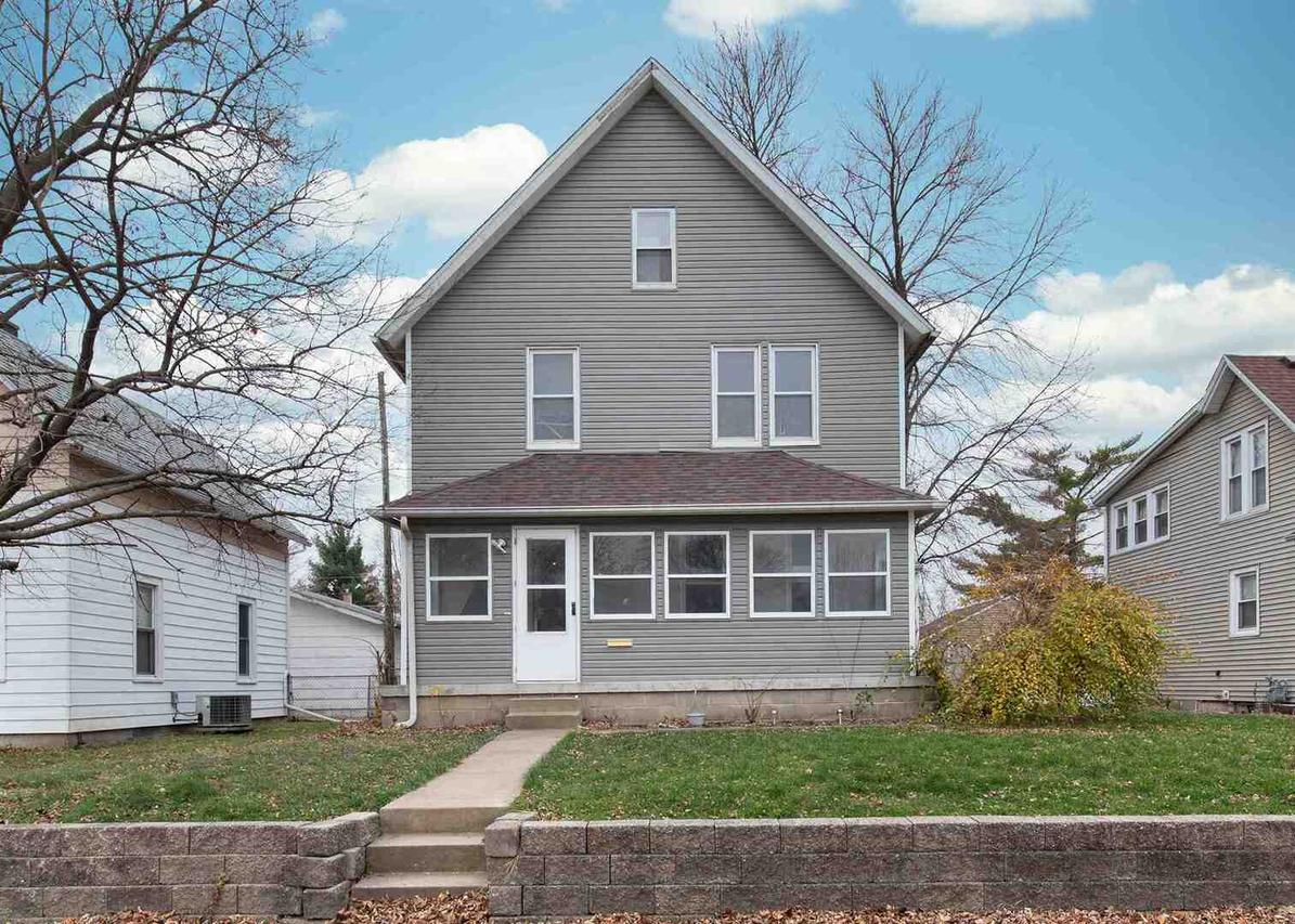 818 18th Ave. #A, Moline, IL 61265