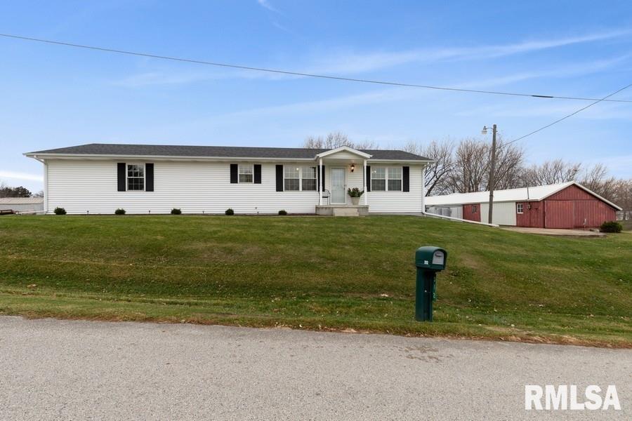 311 N Grant St., Reynolds, IL 61279