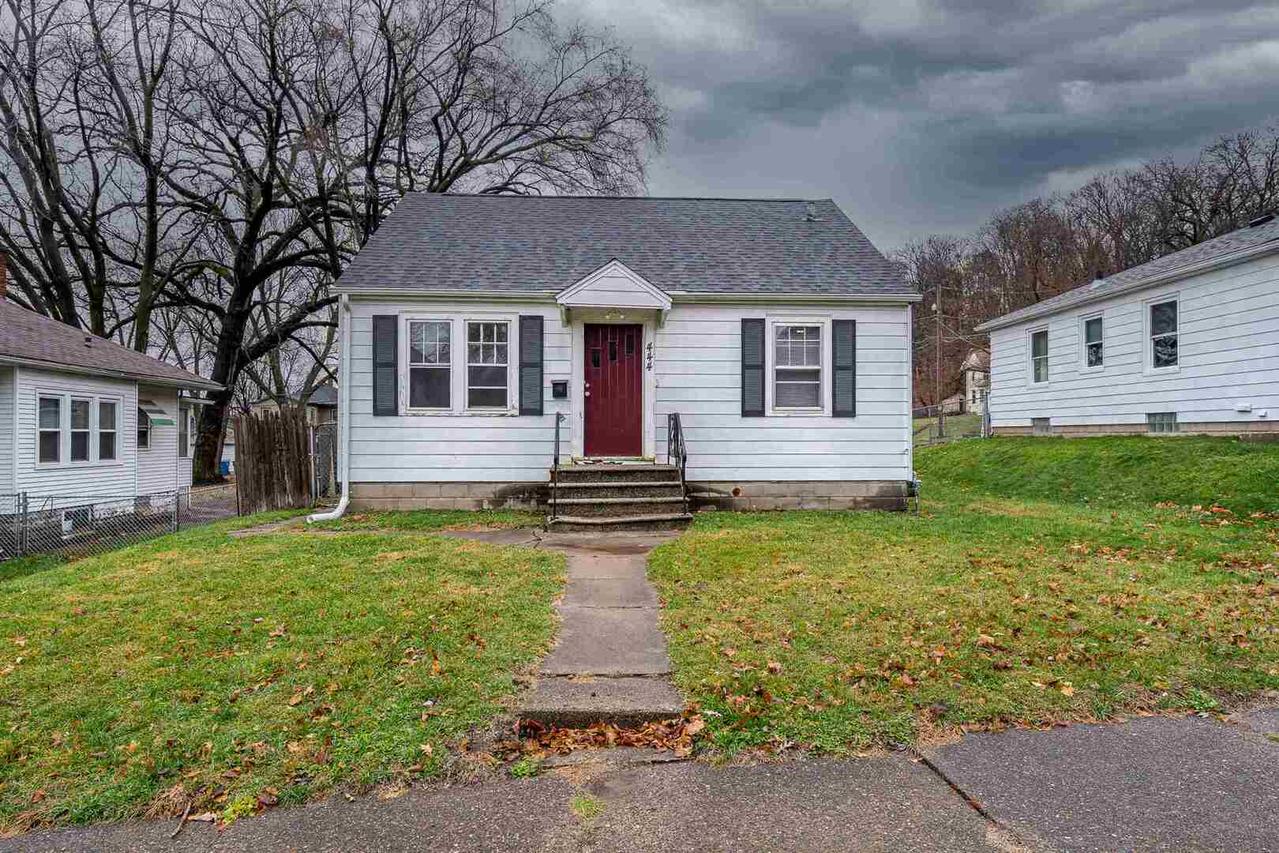 444 43rd St., Moline, IL 61265
