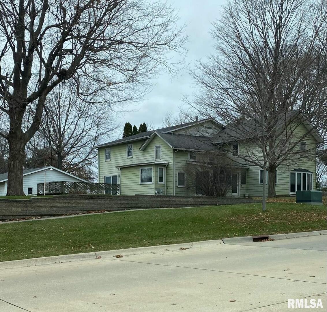 913 S State St., Geneseo, IL 61254