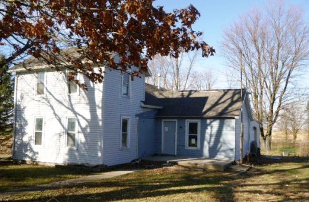 3005 W Main St., Edelstein, IL 61526