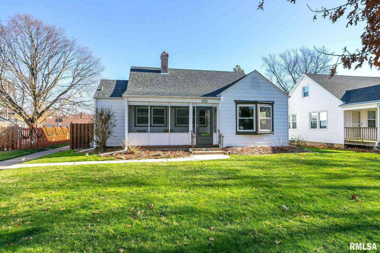 1002 23rd St., Moline, IL 61265