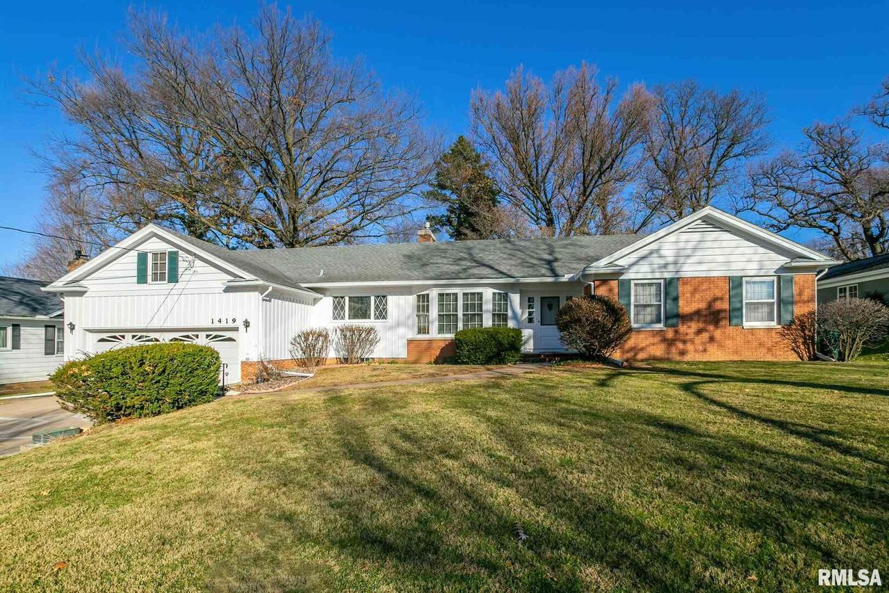 1419 32nd Ave., Rock Island, IL 61265