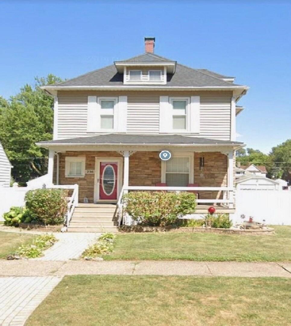 236 43rd St., Moline, IL 61265