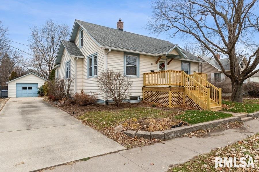 421 W 3rd Ave., Milan, IL 61264