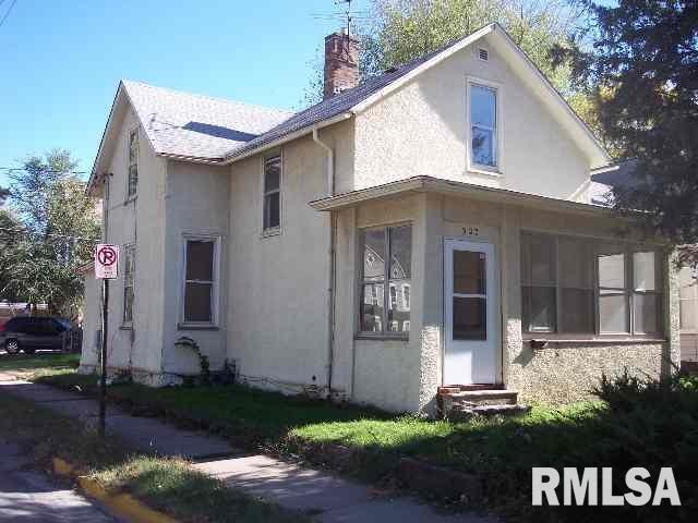 903 17th St., Rock Island, IL 61201