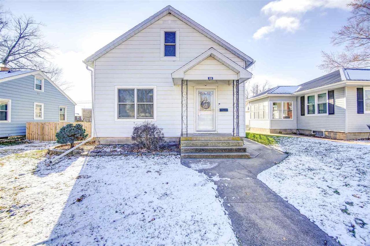 908 9th Ave., Fulton, IL 61252