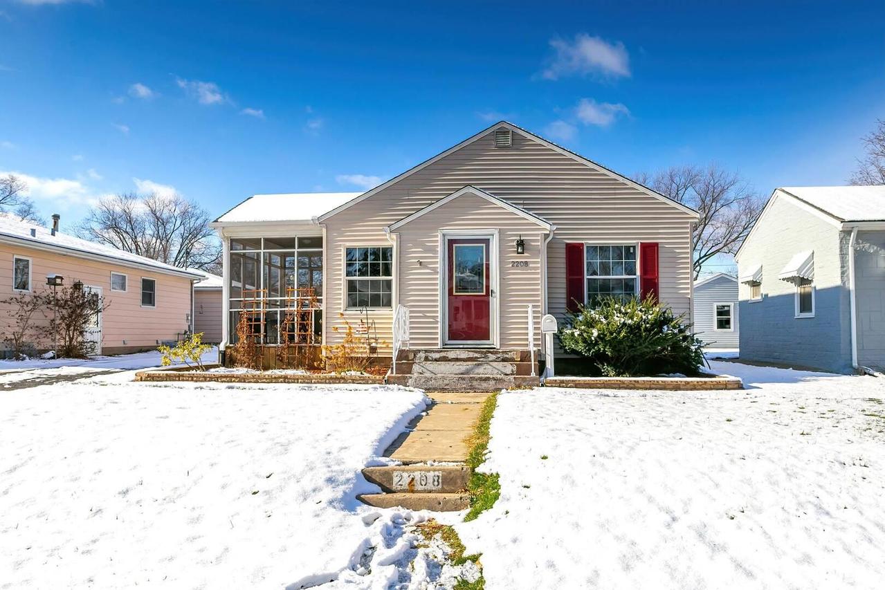 2208 43rd St., Rock Island, IL 61201