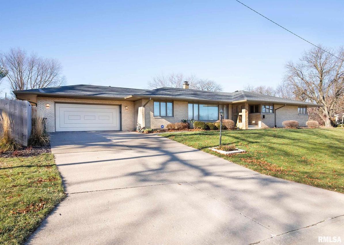 3800 26th St., Rock Island, IL 61201