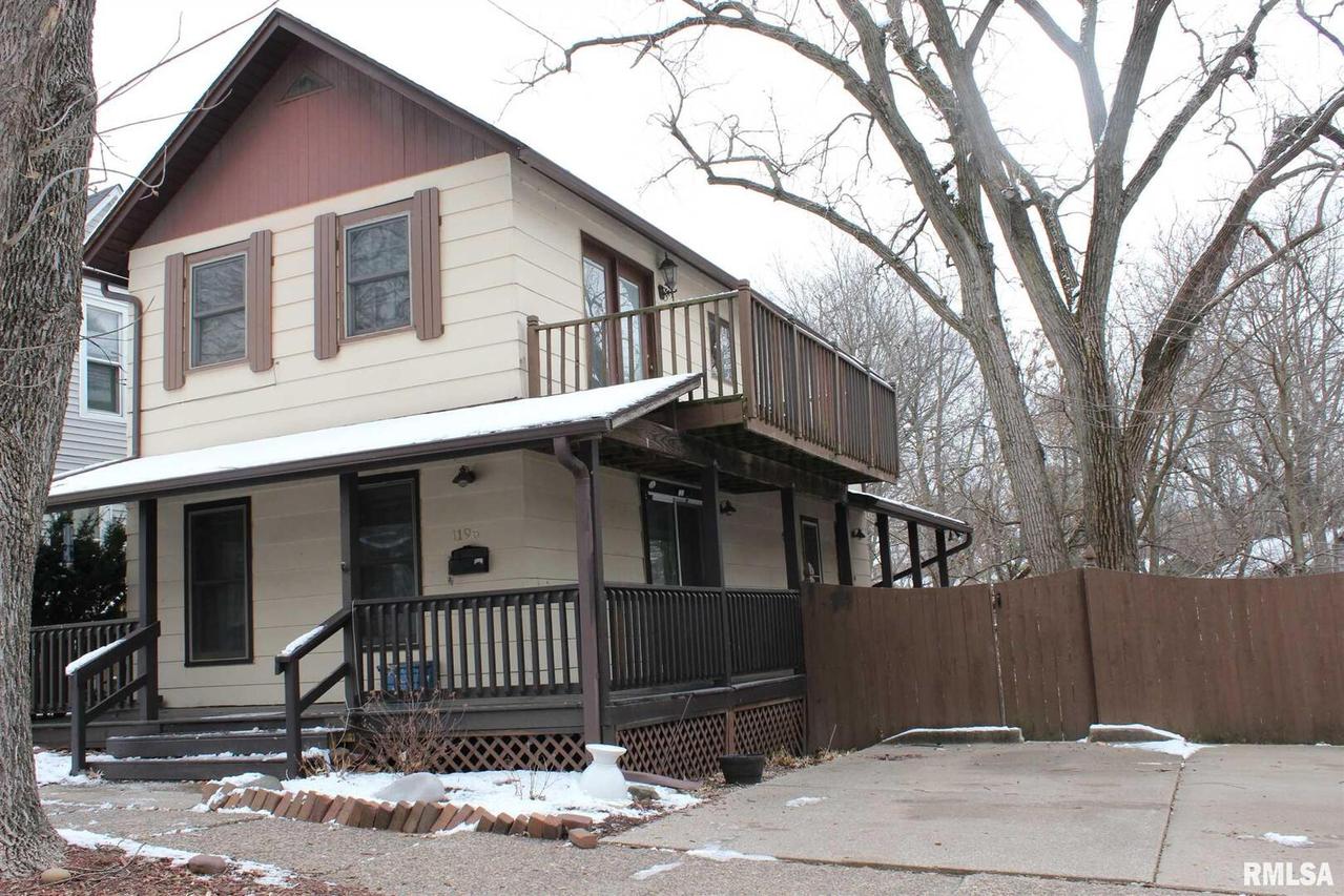 1196 23rd St., Moline, IL 61265