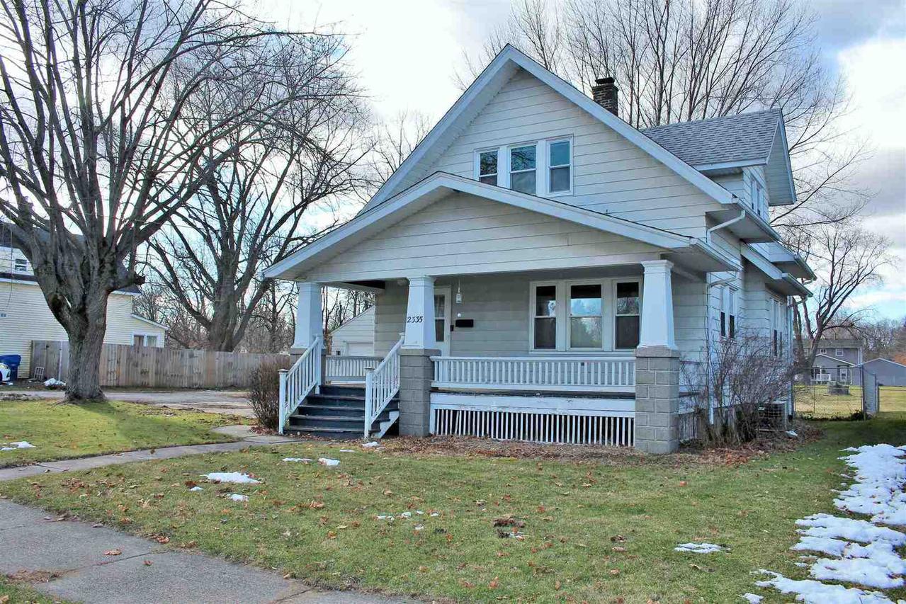 2335 4th St., Moline, IL 61265