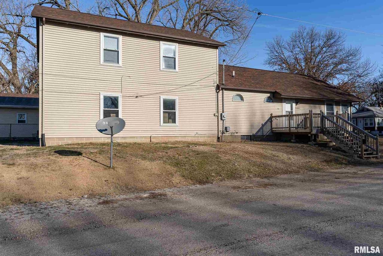387 22nd St., East Moline, IL 61244