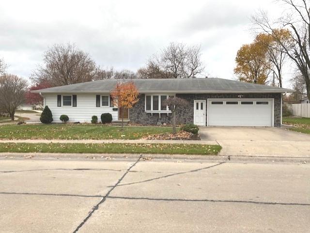 2319 3rd St., Moline, IL 61265