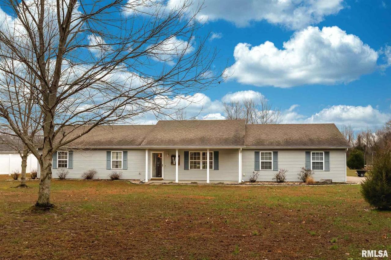 14174 Laminack Rd., Carterville, IL 62918