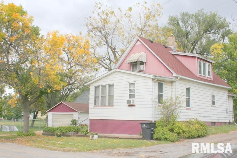 1309 10th St., Rock Island, IL 61201