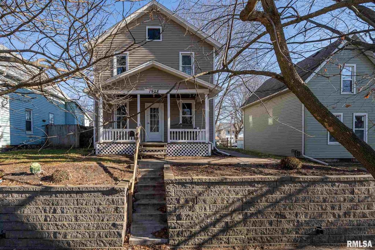 1828 12th St., Moline, IL 61265