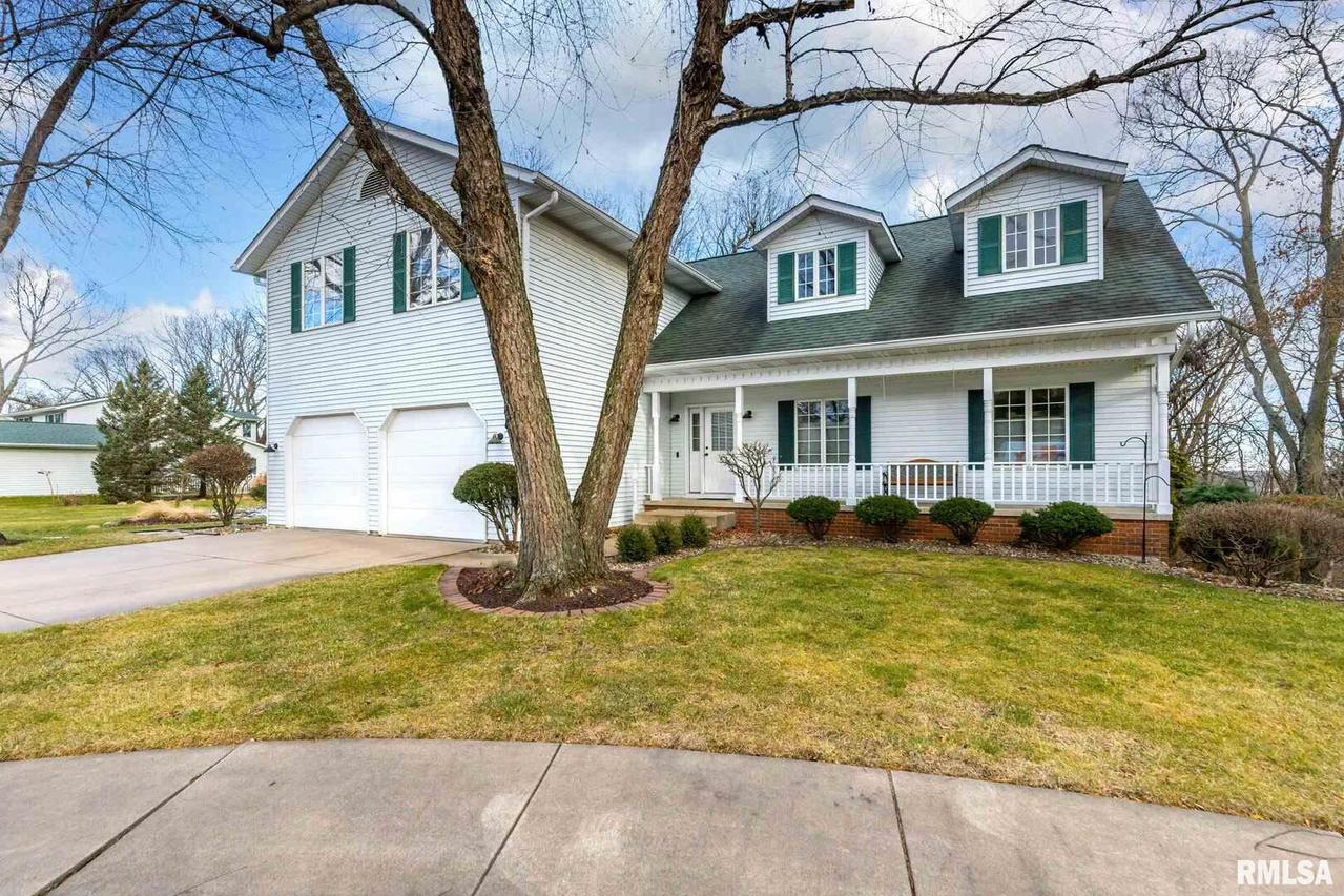 3726 77th Street Ct., Moline, IL 61265