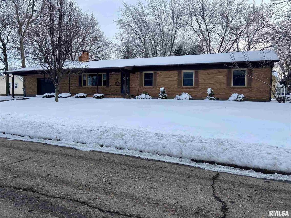 308 NW 6th St., Aledo, IL 61231