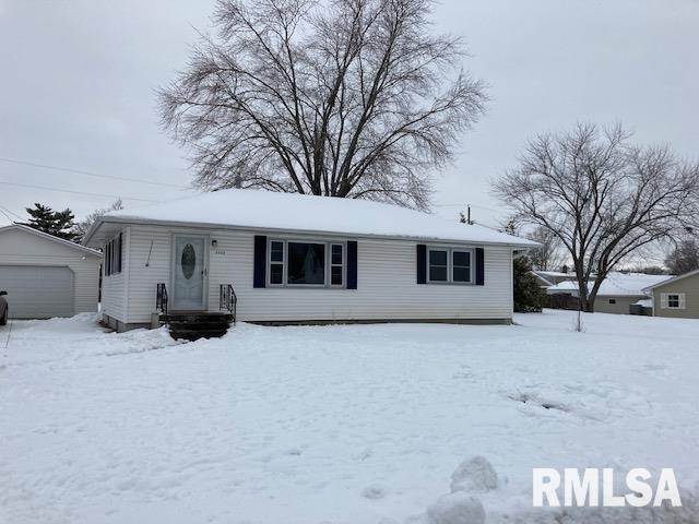 4240 16th Ave., Moline, IL 61265