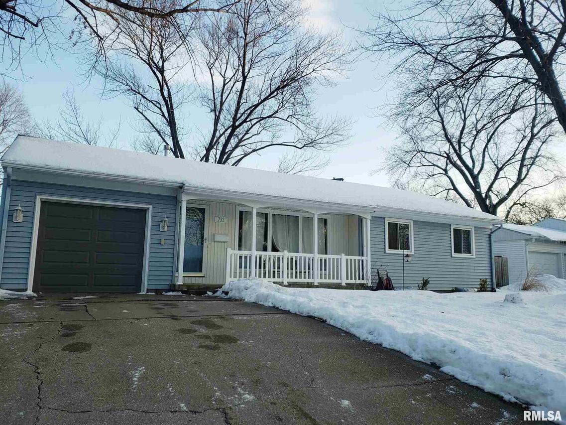 732 36th Ave., East Moline, IL 61244