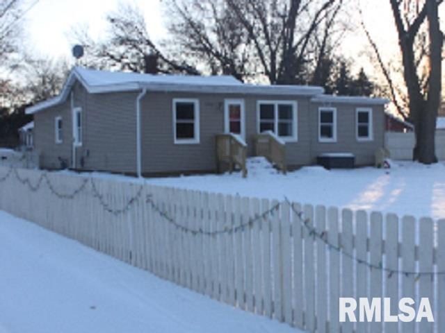 3830 32nd Ave., Moline, IL 61265