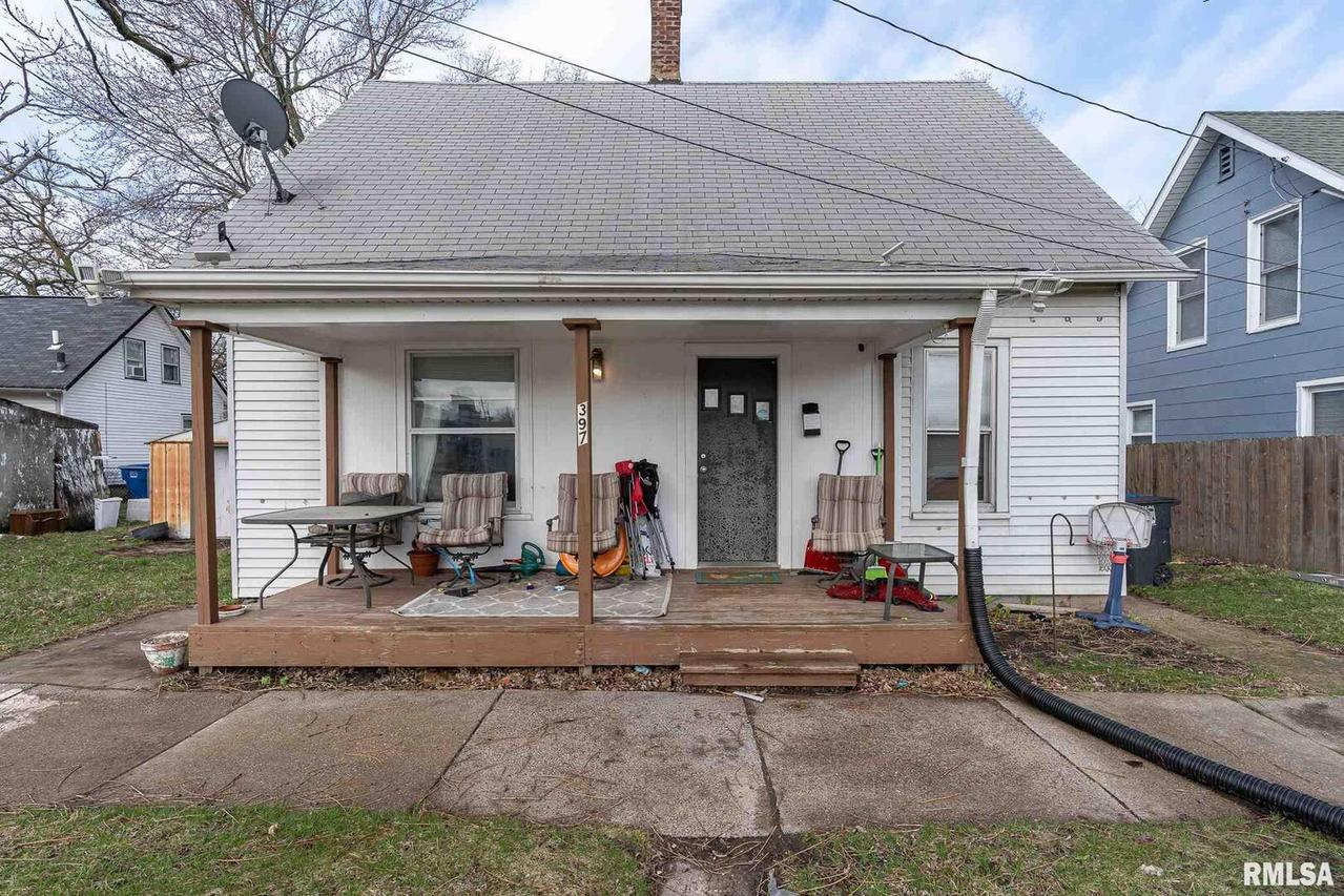 397 25th St., Moline, IL 61265