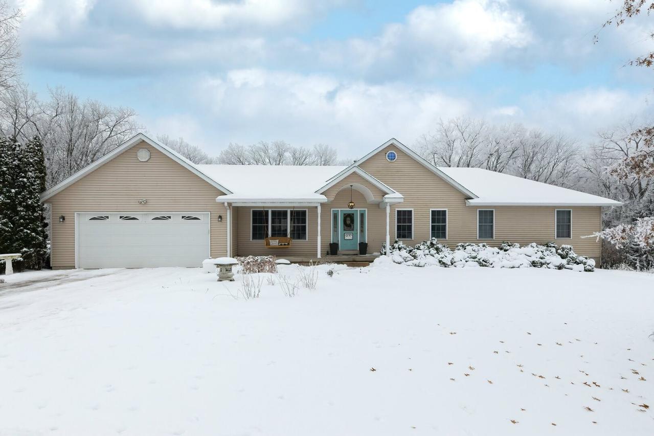 25787 Angel Ferry Rd., Geneseo, IL 61254