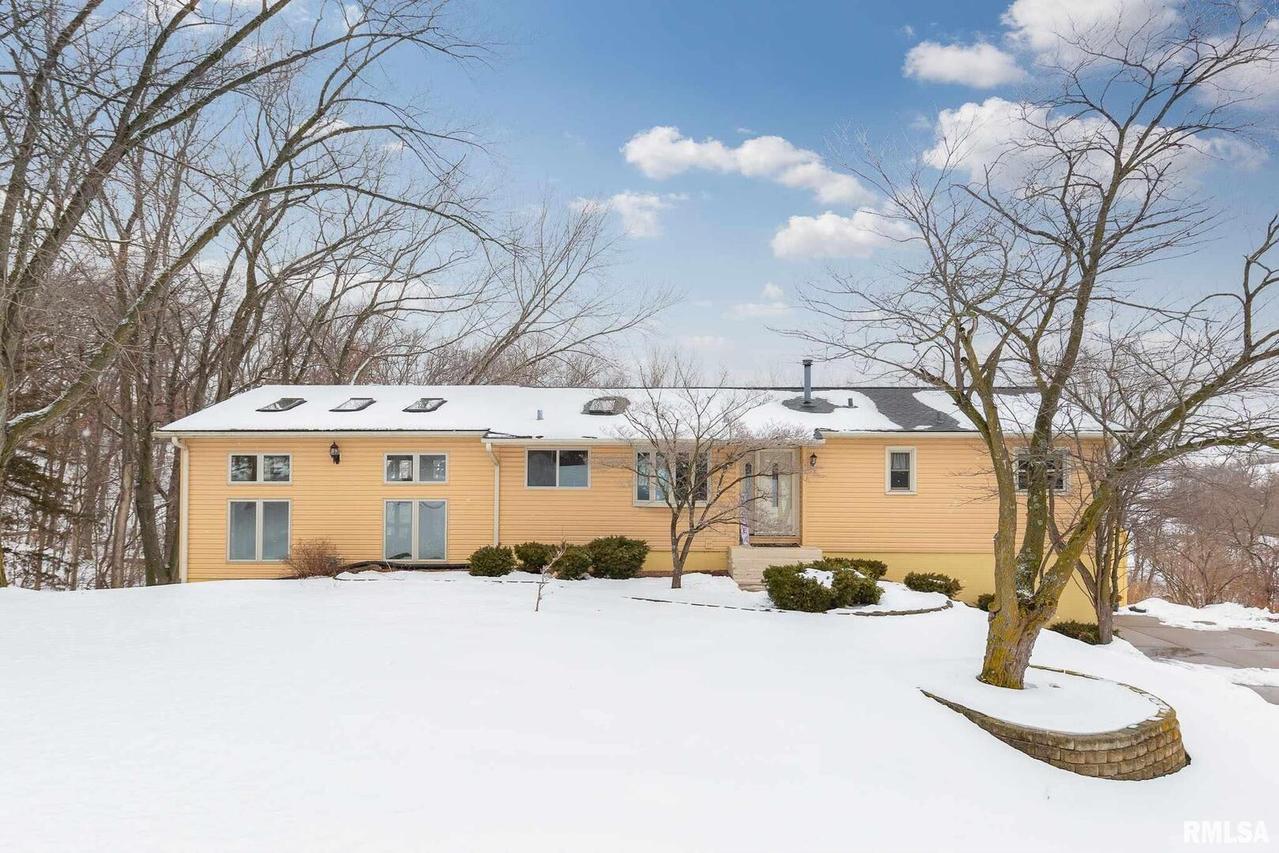 5827 93rd Ave., Taylor Ridge, IL 61284