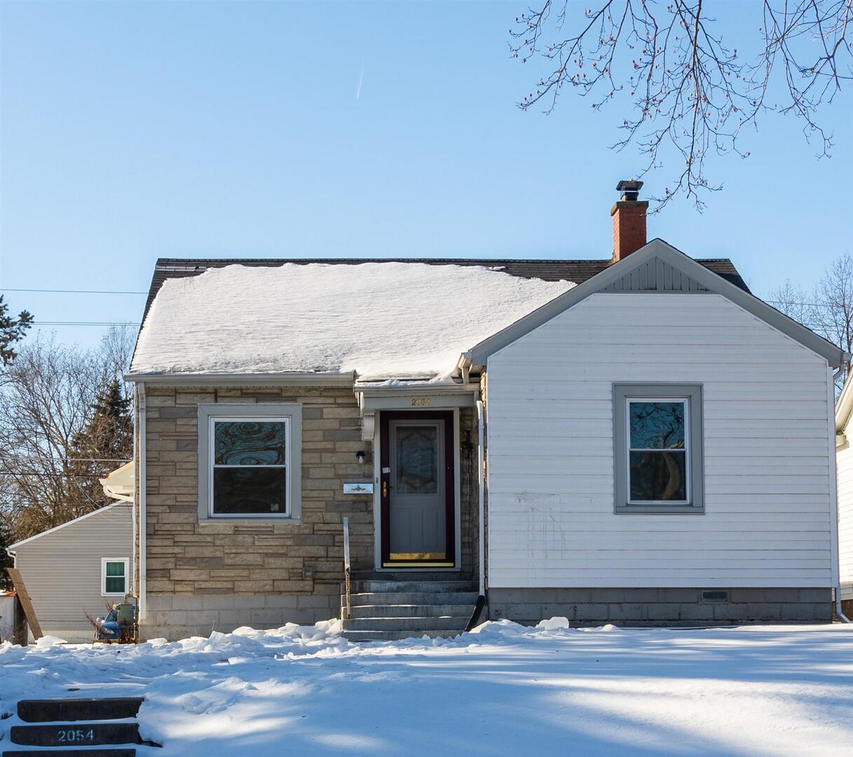 2054 39th St., Rock Island, IL 61201