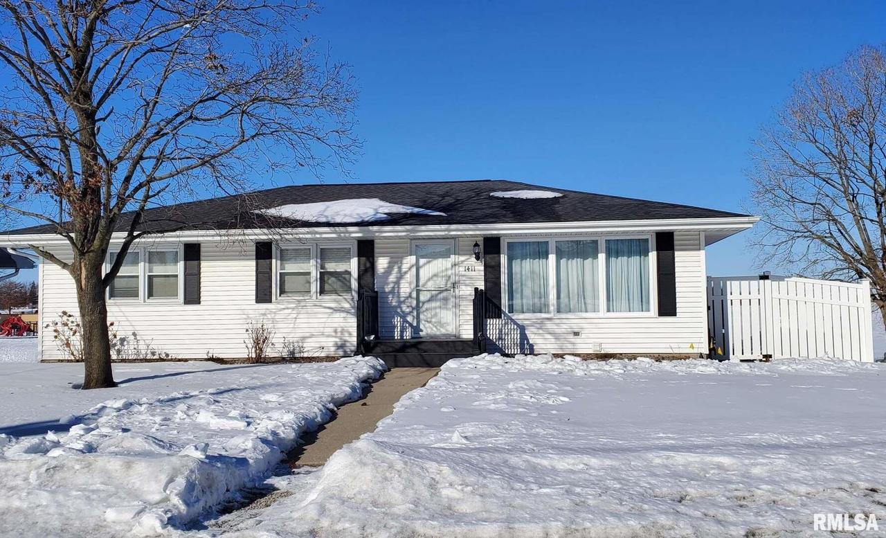 1411 8th Ave., Fulton, IL 61252