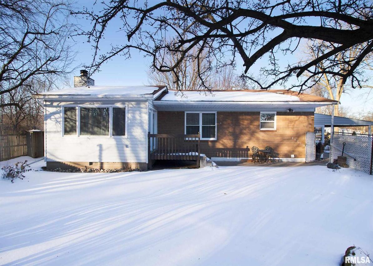 111 Church St., East Moline, IL 61244