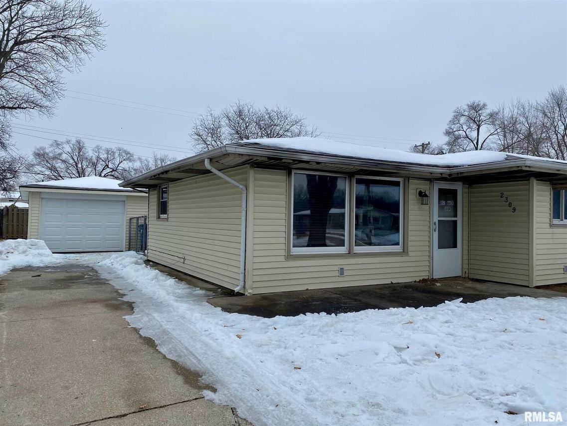 2309 8th St., Silvis, IL 61282