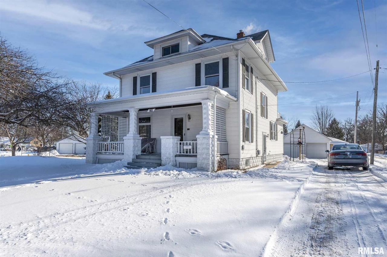 2700 21st Ave., Rock Island, IL 61201