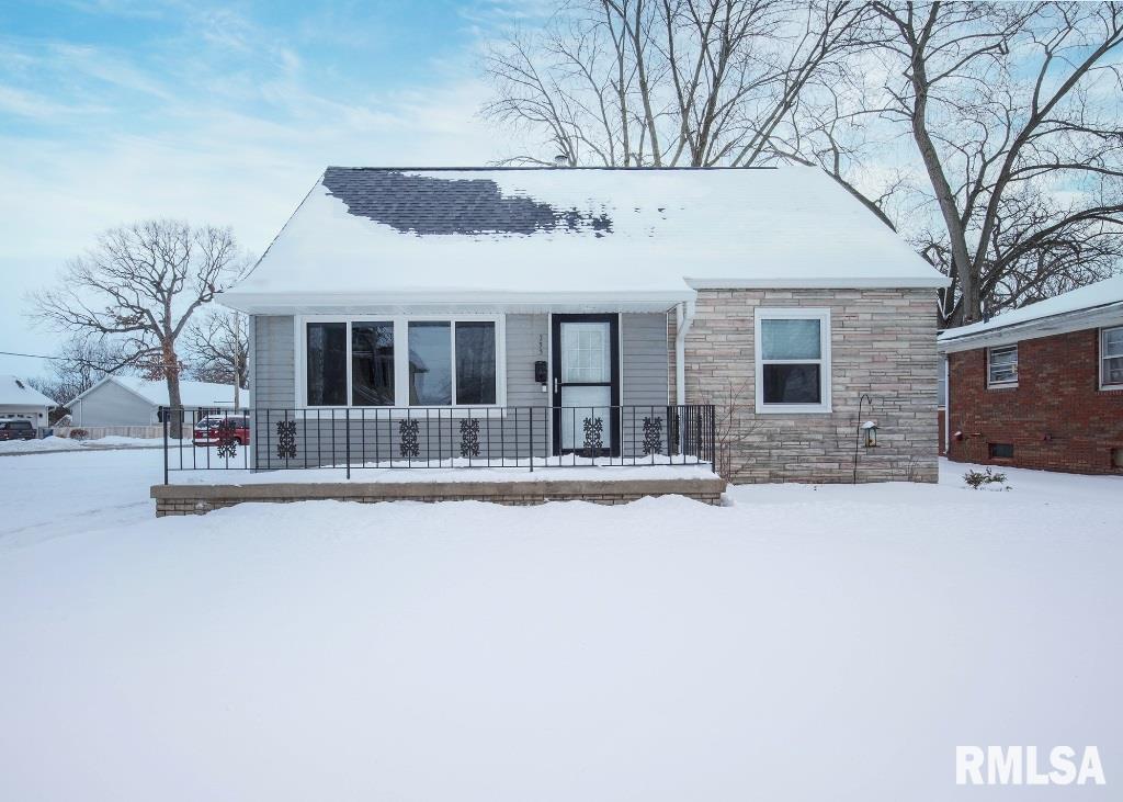 253 6th St., Silvis, IL 61282