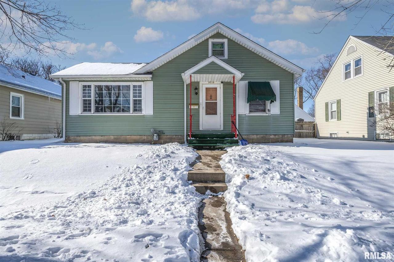 2518 29 1/2 St., Rock Island, IL 61201