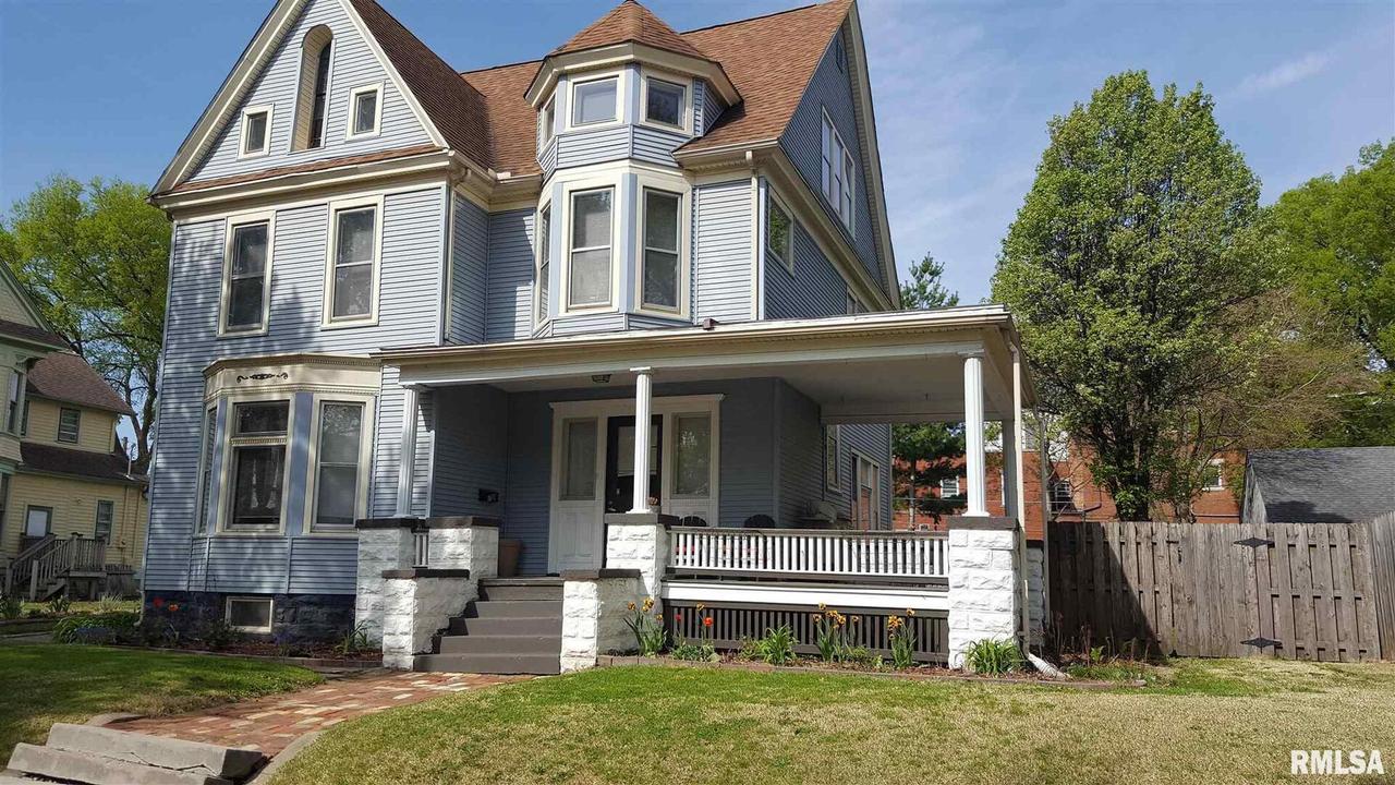 718 19th St., Rock Island, IL 61201