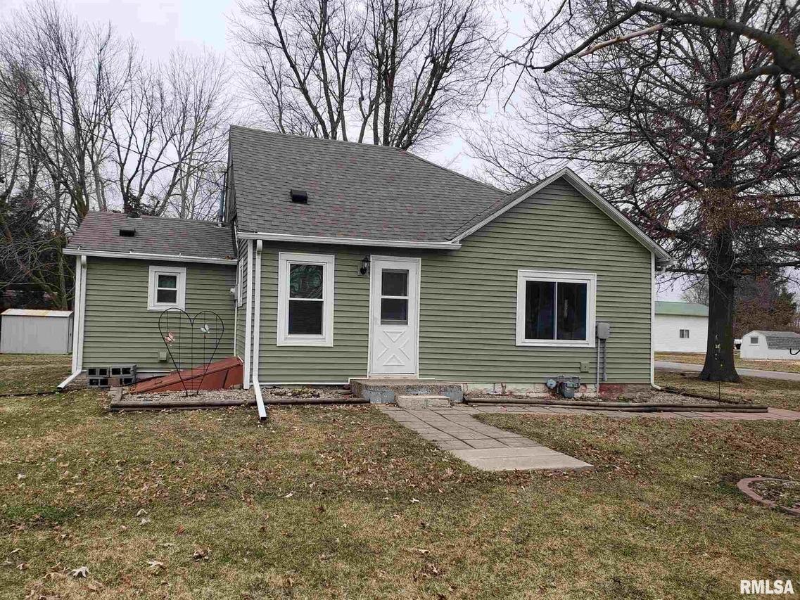 1907 14th St., Viola, IL 61486