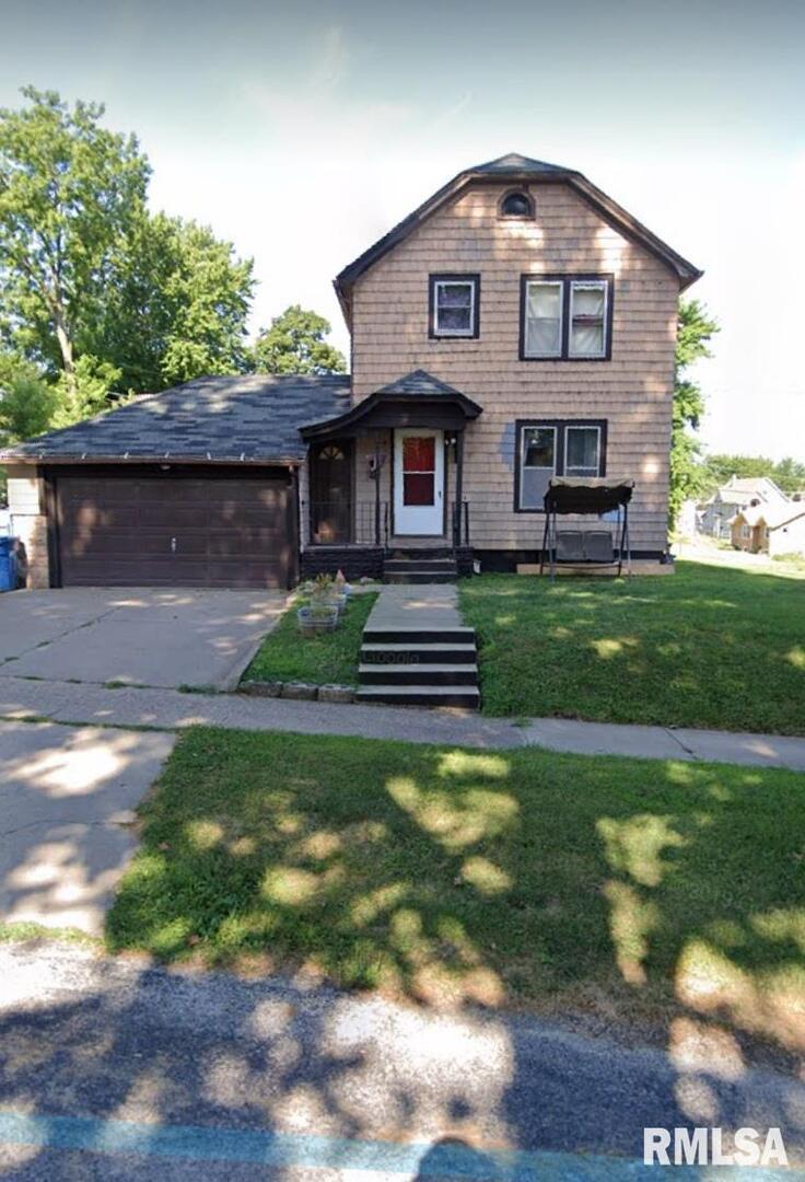 202 13th St., Silvis, IL 61282