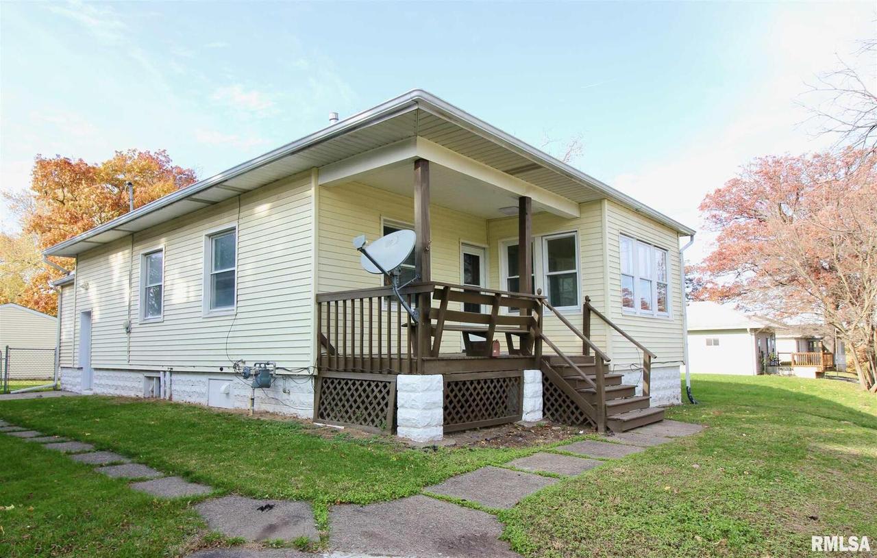 254 8th St., Silvis, IL 61282