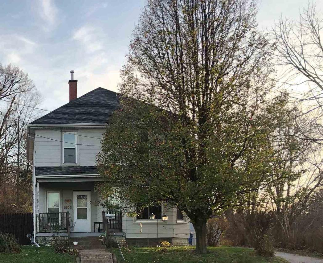 1606 18th Ave., East Moline, IL 61244