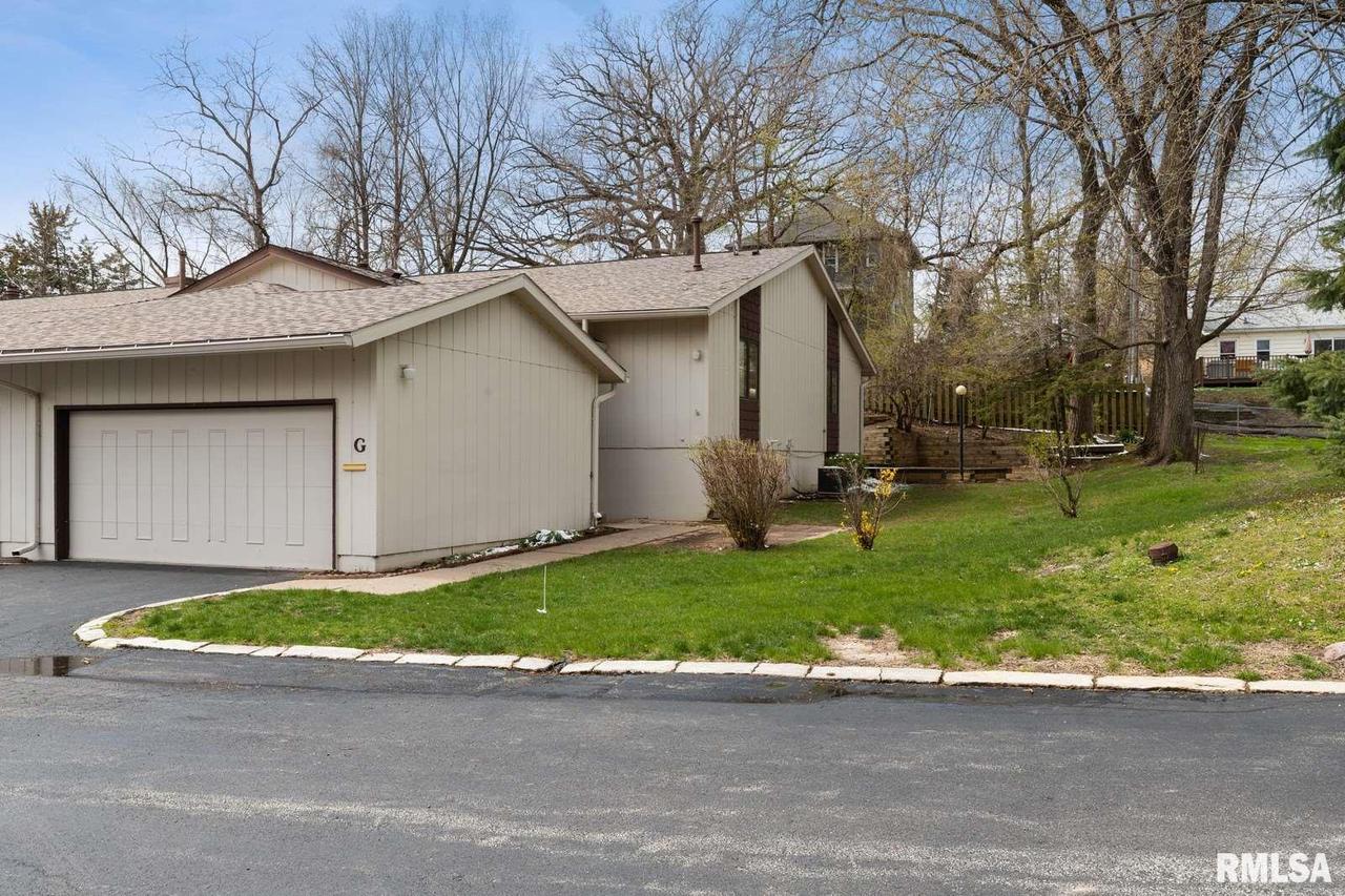 3001 31st St., Rock Island, IL 61201