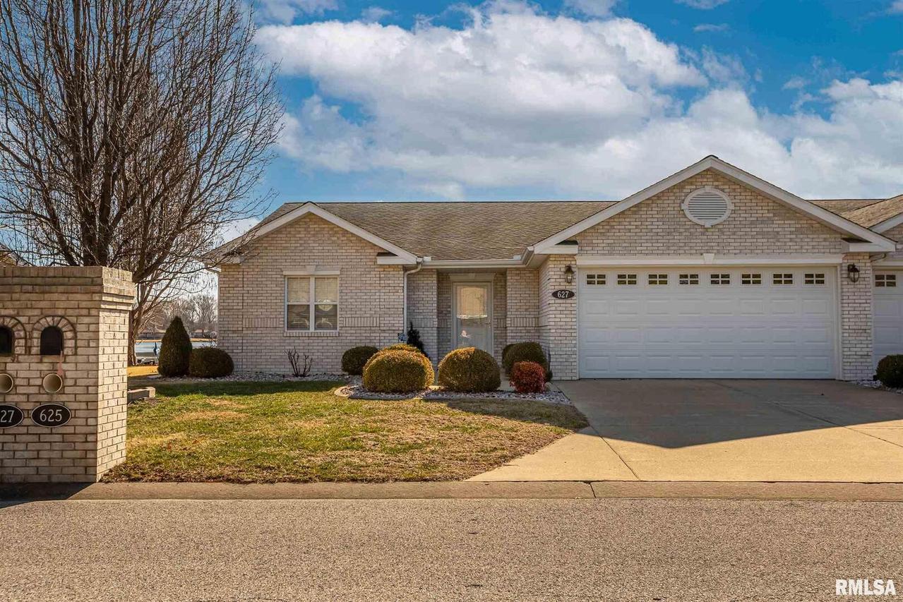 627 Lake Harbor Dr., Marion, IL 62959
